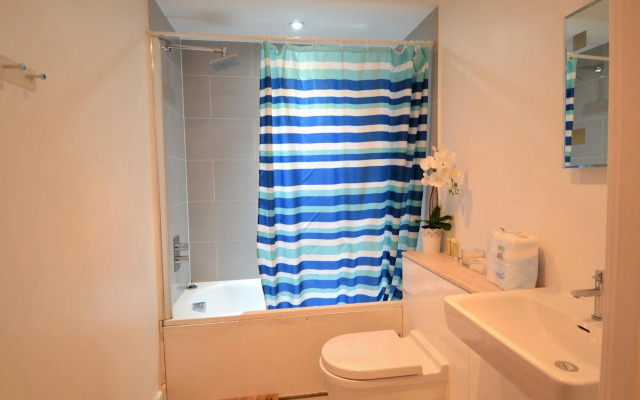One Bedroom Apartment in Bayswater