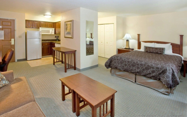 Staybridge Suites Kalamazoo by IHG