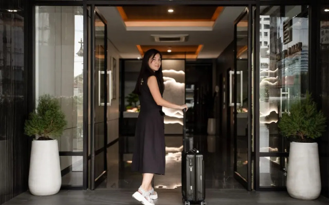 SAM E Hotel Bangkok Sathorn