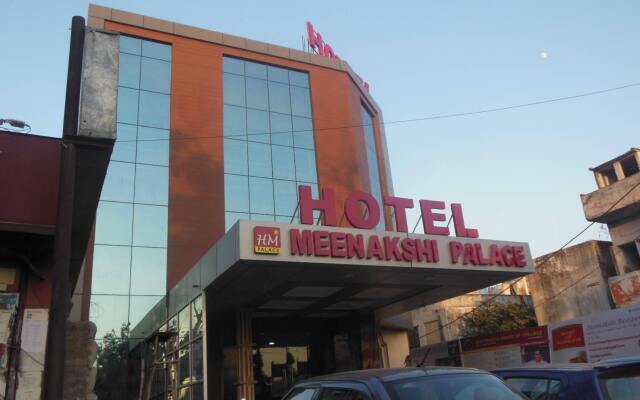 Hotel Meenakshi Palace