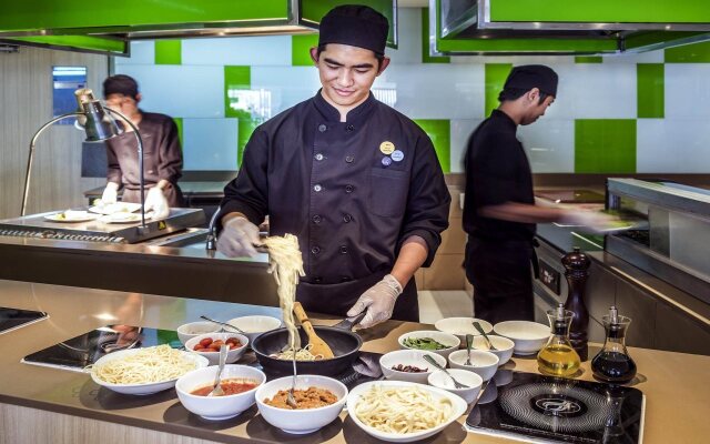 Hilton Garden Inn Bangkok Silom