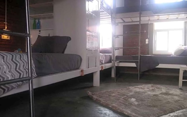 Shelter Hostel Malang