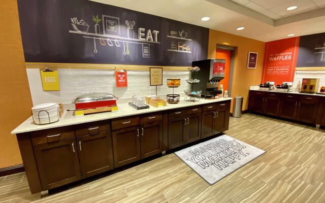 Hampton Inn & Suites Deland