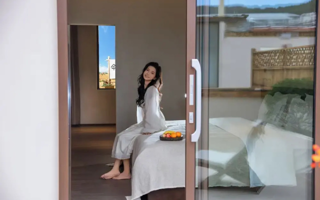 Shangri-La Homestay Designer B&B
