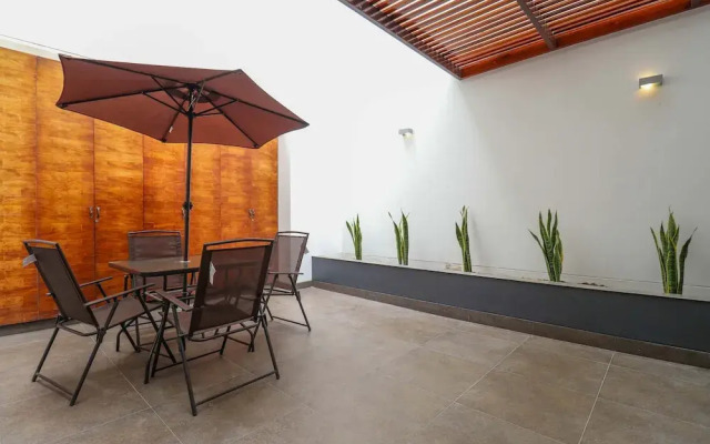 w Elegant 2BR w Spacious Terrace in Miraflores
