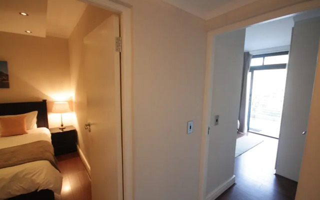 Quayside 1007 by CTHA