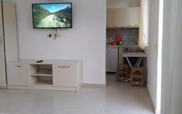 Emzari's Apartment