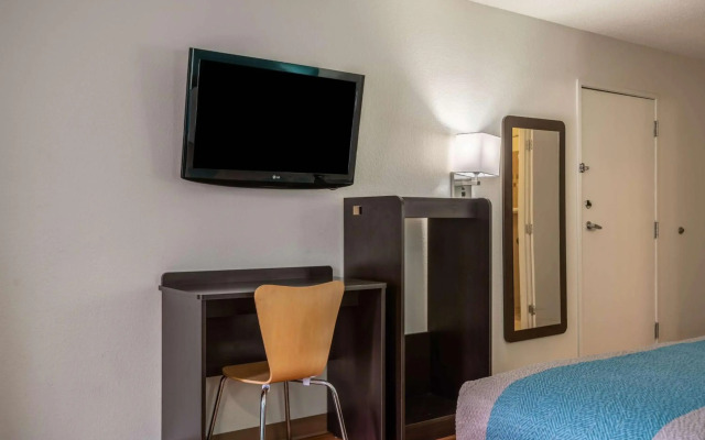 Motel 6 Rocky Mount, NC