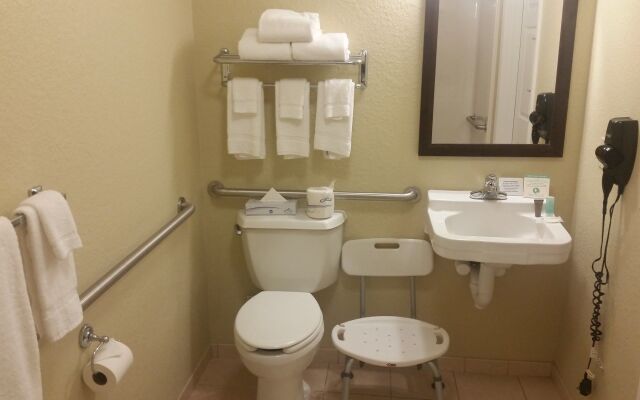 MainStay Suites Coralville - Iowa City