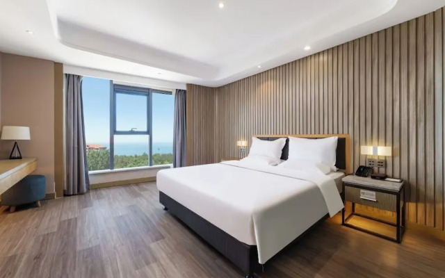 World Hotel Weihai Bathing Beach