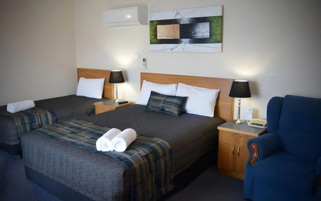 Arkana Motor Inn & Terrace Apartments