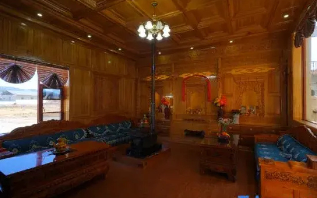Kangba Yangkang Homestay in Shangri-La City