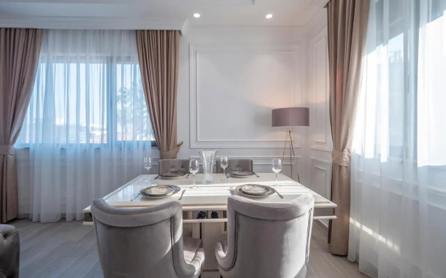 Royal Residence Apartment
