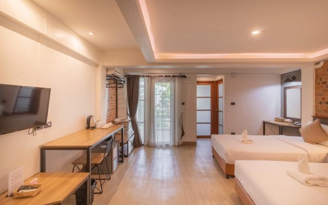 The Old City Wall Inn