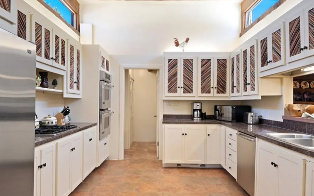 Casa Ladera - Enchanting Home, Nestled in Foothills With Spectacular Views