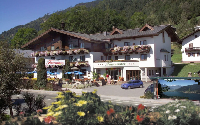 Alpenhotel Tauernstüberl