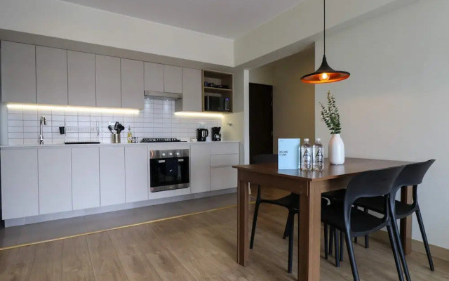 w Spectacular 2BR With Balcony in Miraflores