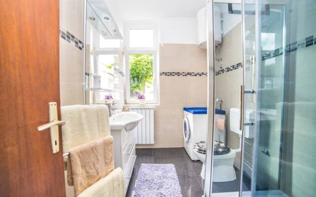 Apartment Zic / Two Bedrooms A1