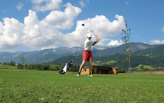 Wellness-Golf-Ski-Familien-Hotel Dilly