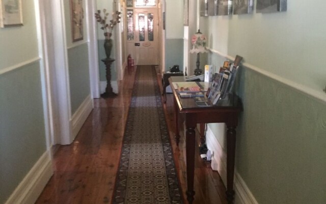 Carlyle House B&B