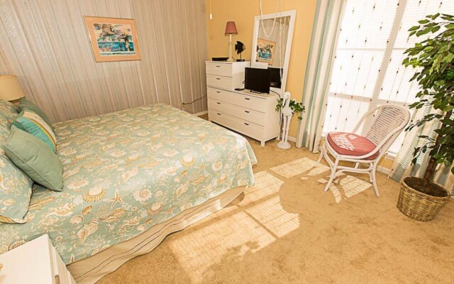 Sandpiper Cove Canal by Holiday Isle