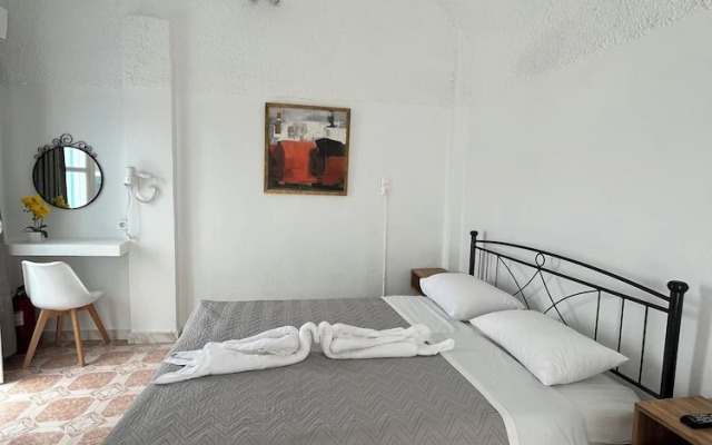 Stella Nomikou Apartments