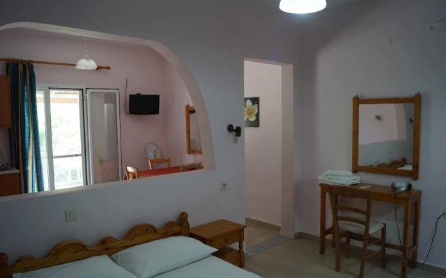 Jason Rooms & Studios