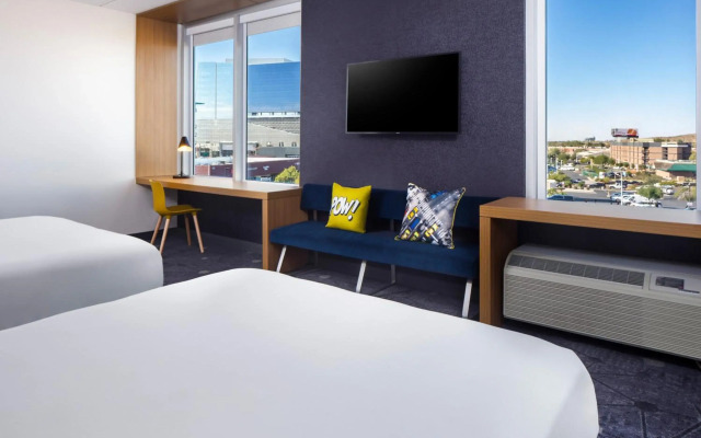 Aloft Tempe