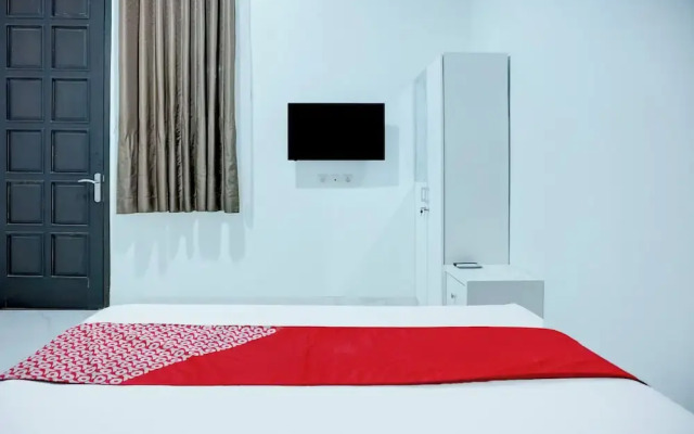 Hotel O Stasiun Cirebon Kejaksan Near Alun Alun Cirebon Formerly Family Homestay