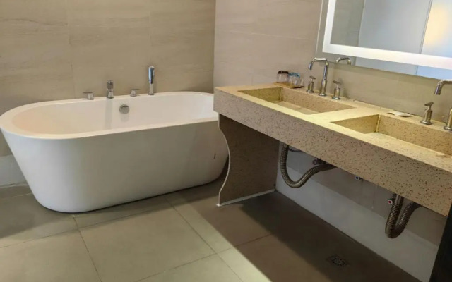 Lavande Hotel-Zhongshan Fu Hua Dao Branch