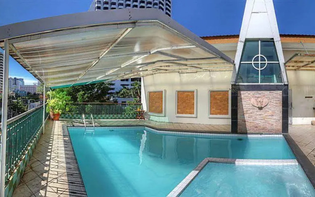 Royal Ivory Sukhumvit Nana