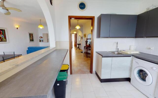 6th floor seafront apartment with open sea views