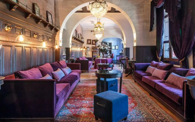 Hotel Boutique Castillo Rojo