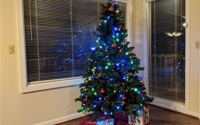 Bear Crossing - Two Bedroom Cabin