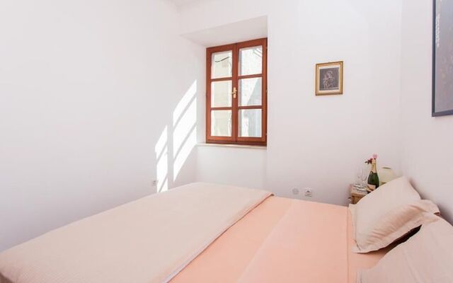 Rooms Lovrijenac