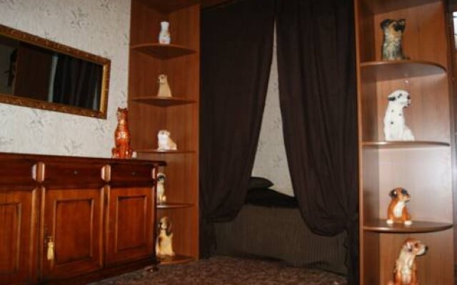 Okhotnichya Berloga U Liteynogo Mosta Apartment