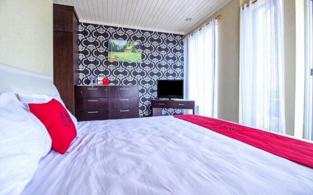 RedDoorz Plus @ Sersan Bajuri 2