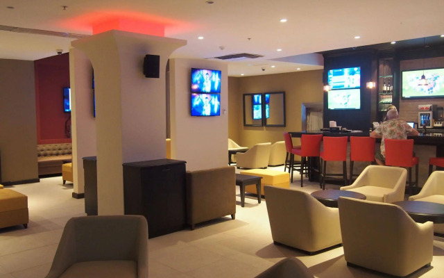 Clarion Hotel Amon Plaza