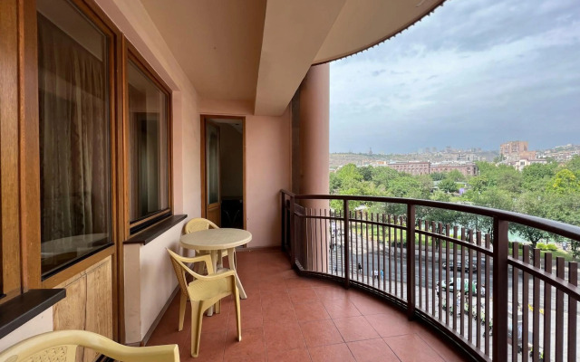 Northern Avenue, 2 bedrooms Luxury, Unique apartment HH656