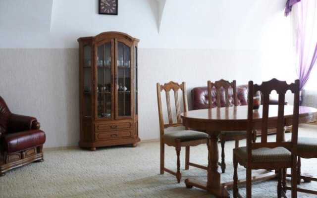 Otel' Gubernskiy