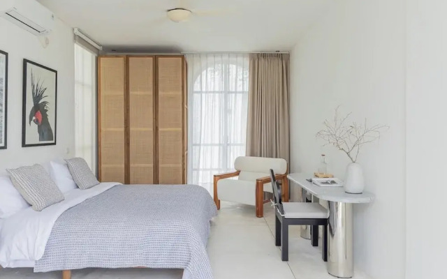 Bi Design House