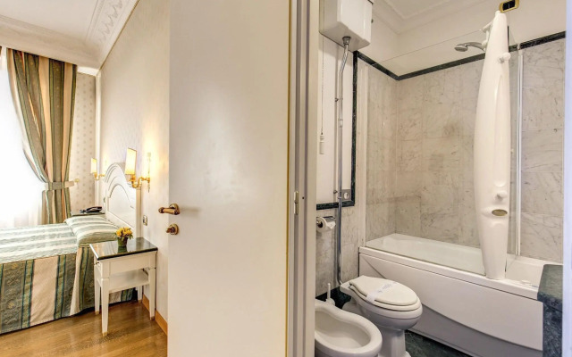 Hotel La Lumiere di Piazza di Spagna