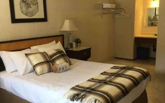 Christina Lake Village Resort