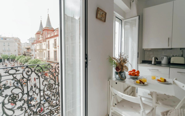 One&Lux El Salvador - Central Studio with a Stunning View