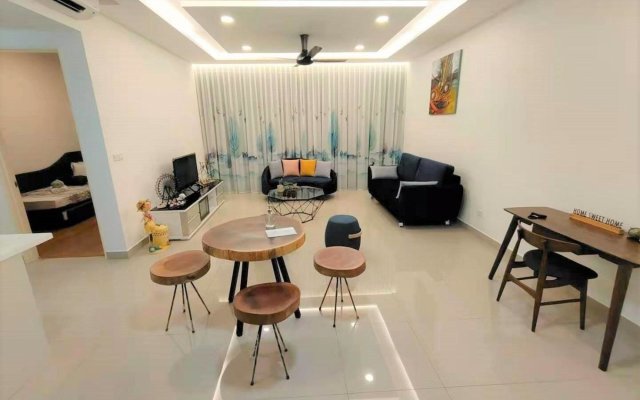 Comfy Family Suite 3 Bedrooms @ Menjalara