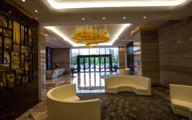 Sweet Fruit Charm International Hotel (Foshan West Station Shati Airport Store)