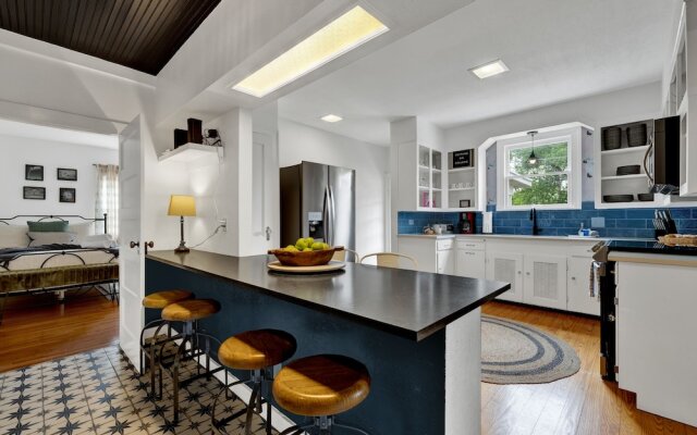 Walk 2 Main Hot Tub Putt-putt