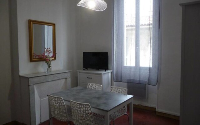 Nice 2 Bedrooms Renovated on the Vieux Port