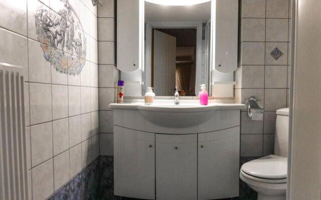 2 bedroom holiday flat, renovated, in the centre