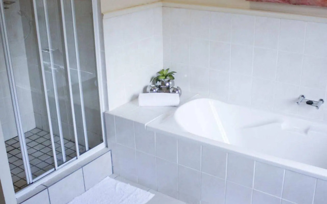 Riversong Guest House